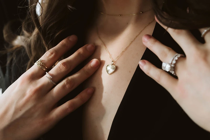 Diamond Cut Heart Pendant in 10kt Yellow Gold with Chain