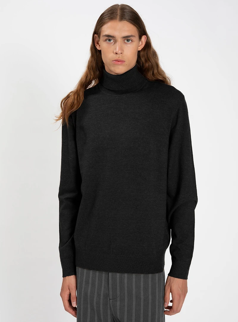 LEVAN | Cashmere-Touch Fine Gauge Turtleneck Sweater