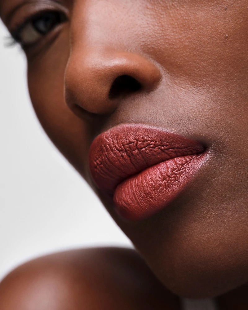 Prada Monochrome Hyper Matte lipstick - B02 - QUARTZ