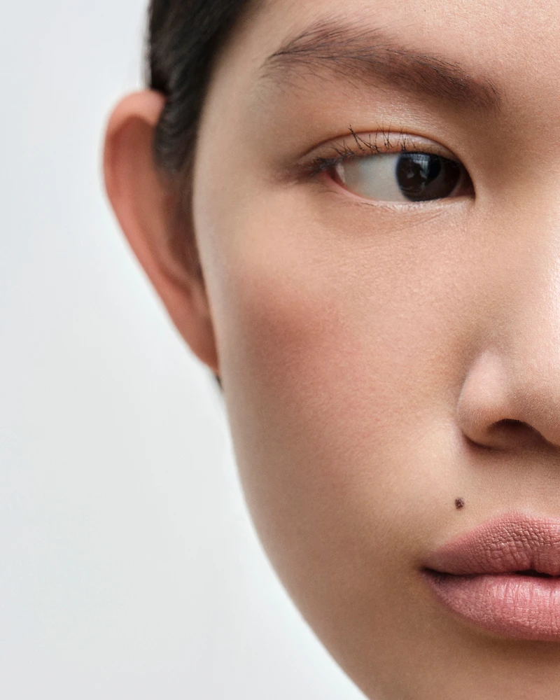 Prada Monochrome Hyper Matte lipstick - B11 - ALABASTER