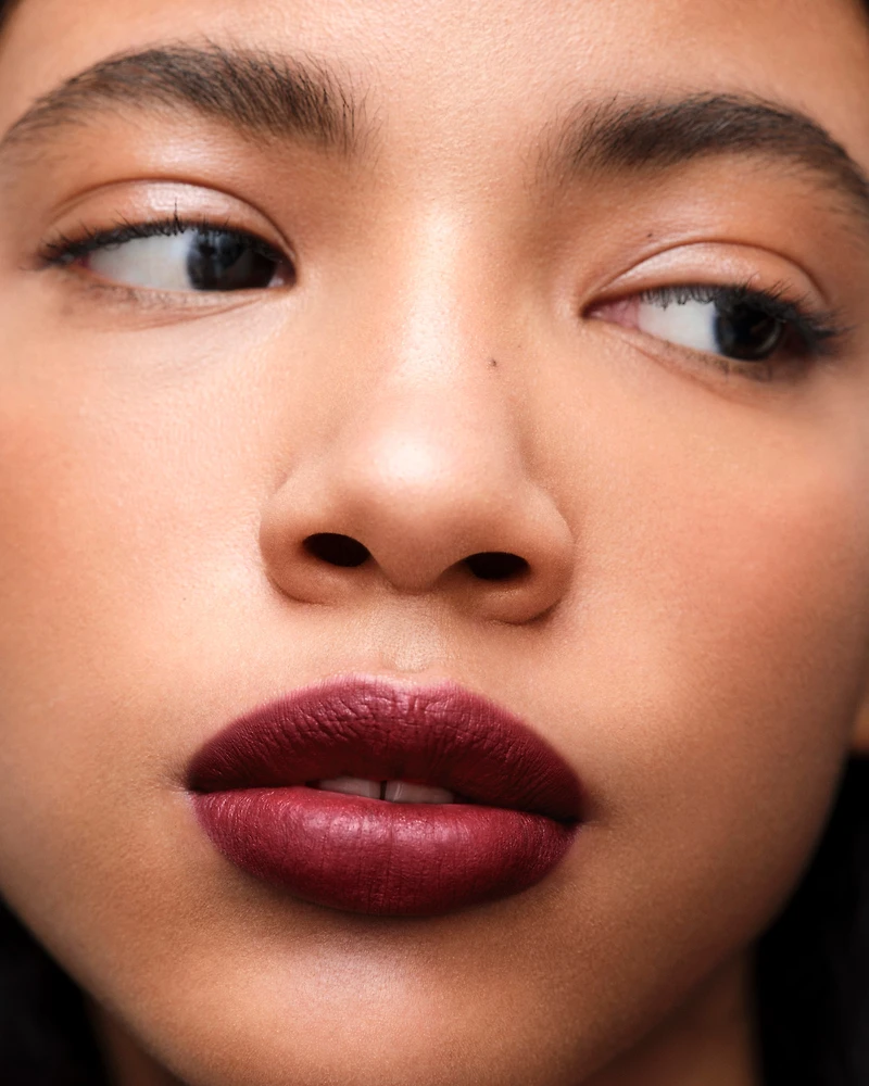 Prada Monochrome Hyper Matte lipstick - B15 - UNIFORM