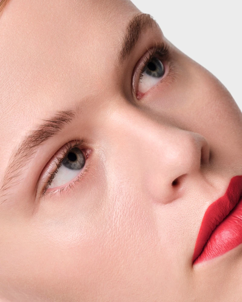 Prada Monochrome Hyper Matte lipstick - R26 - LAVA