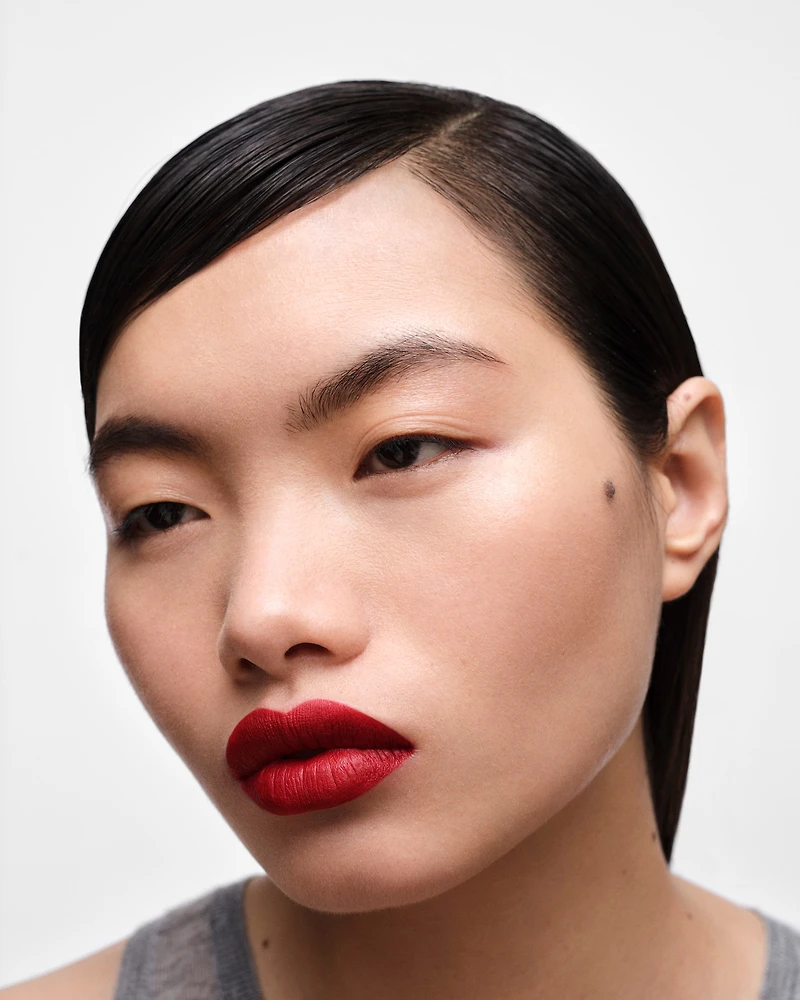 Prada Monochrome Hyper Matte lipstick - R27 - RUBINO