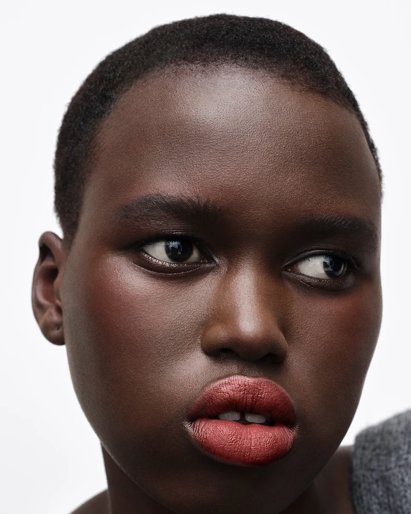 Prada Monochrome Soft Matte lipstick - B106 - CARAMEL