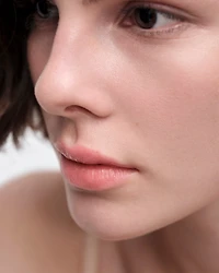 Prada Light Glowing lipcolor - Pink
