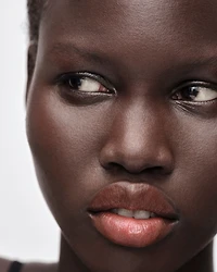 Prada Light Glowing lipcolor