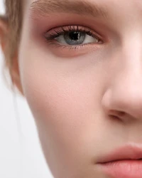 Prada Dimensions Holo Nude Eye Palette - 08 - PANSY