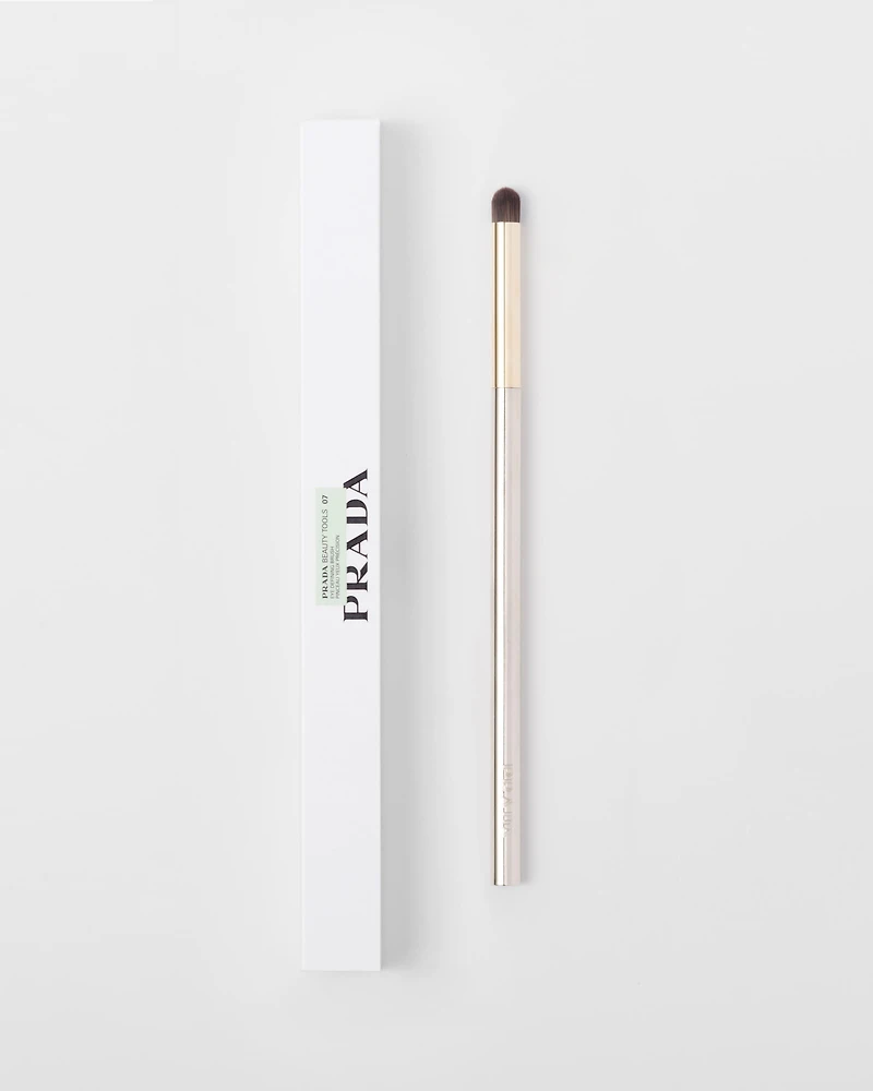 07 Eye defining brush