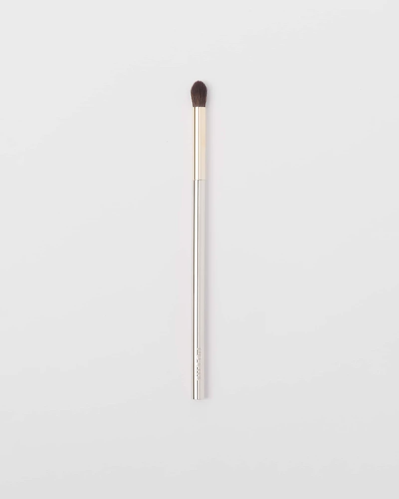 06 Eye shaping brush