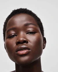 Prada Reveal Skin optimizing foundation refill - DC80 - DARK COOL