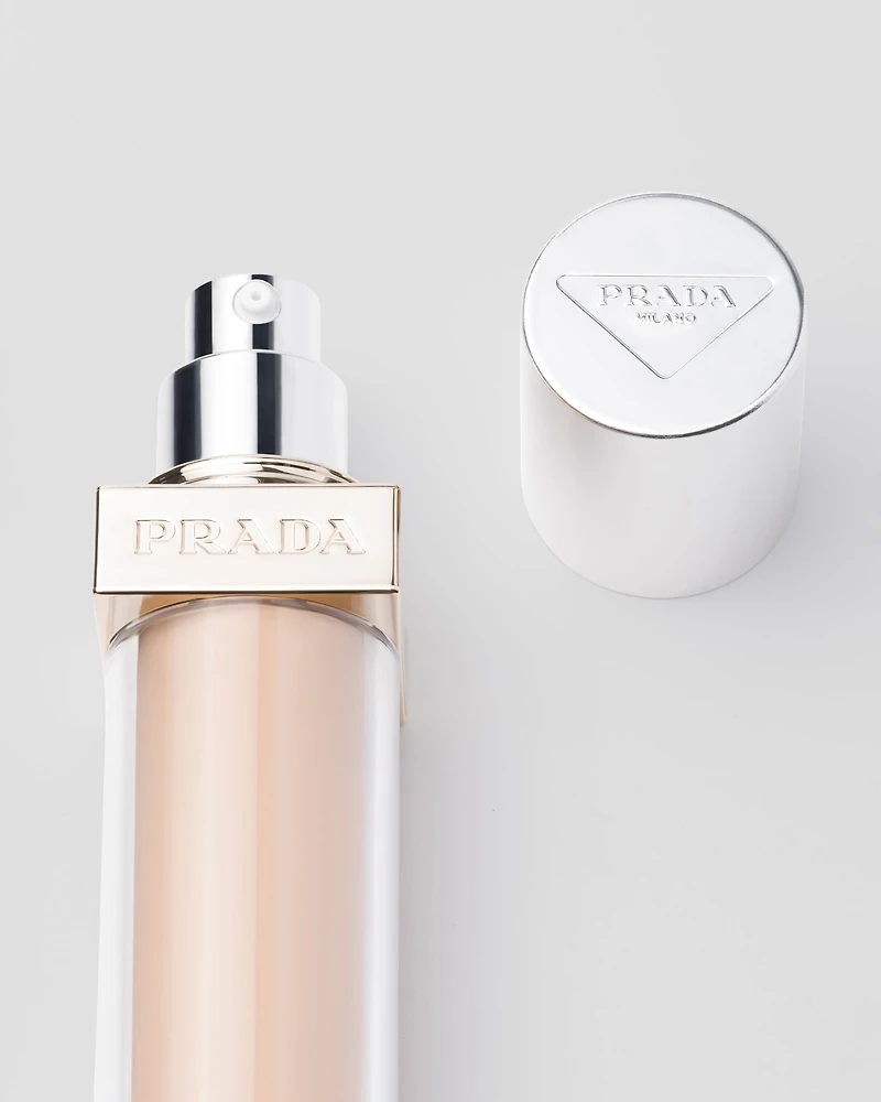 Prada Reveal Skin optimizing foundation - LN15 - LIGHT NEUTRAL