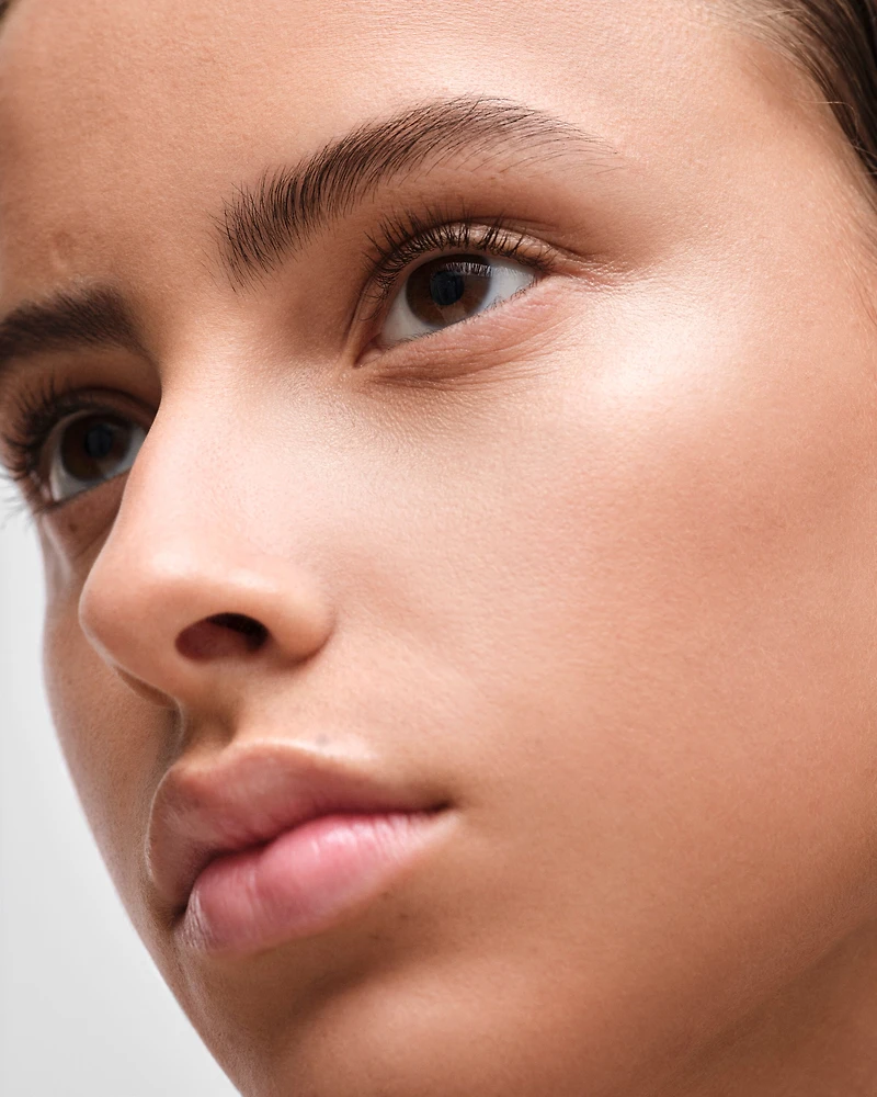 Prada Reveal Skin optimizing foundation - LN25 - LIGHT NEUTRAL