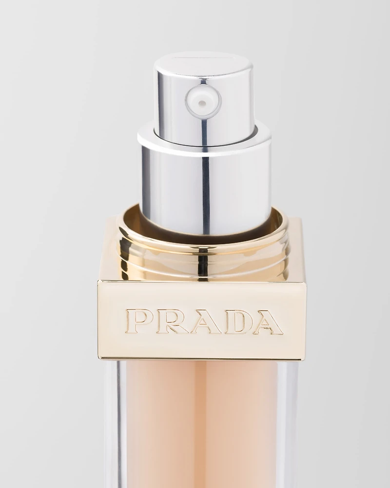 Prada Reveal Skin optimizing foundation - LW10 - LIGHT WARM