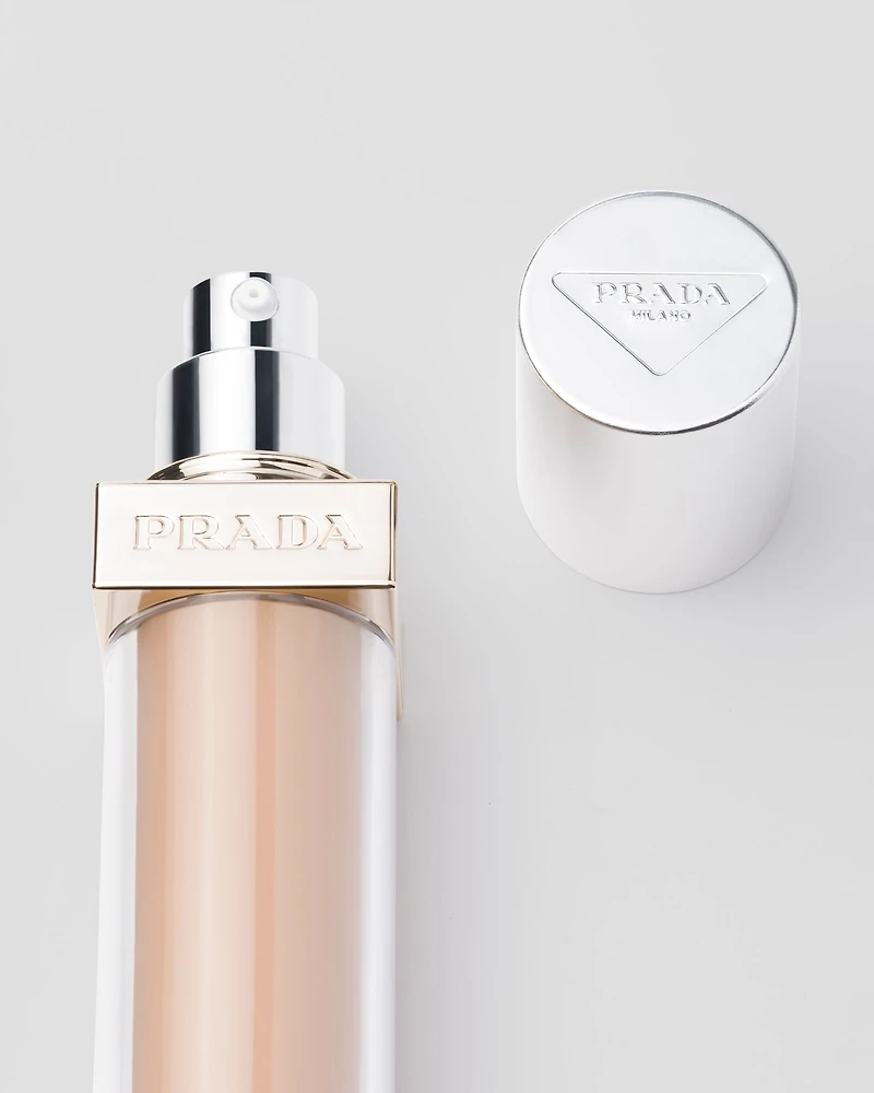 Prada Reveal Skin optimizing foundation - LW15 - LIGHT WARM