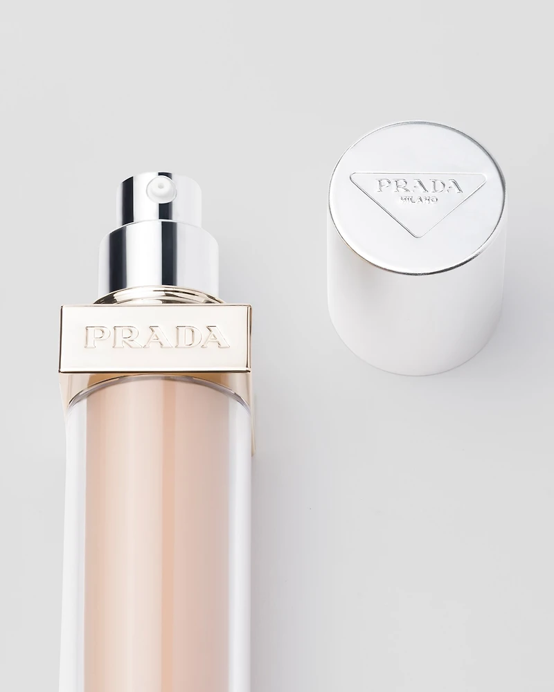 Prada Reveal Skin optimizing foundation - MC45 - MEDIUM COOL