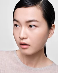 Prada Reveal Skin optimizing foundation - MC50 - MEDIUM COOL