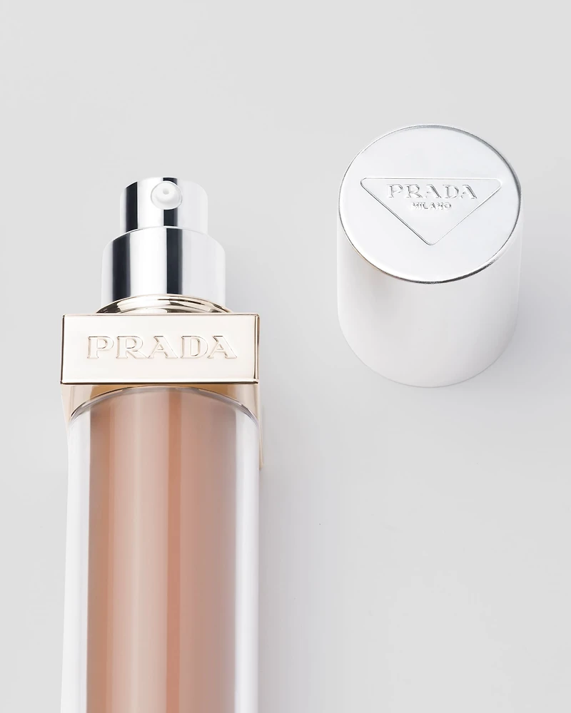 Prada Reveal Skin optimizing foundation - MC60 - MEDIUM COOL