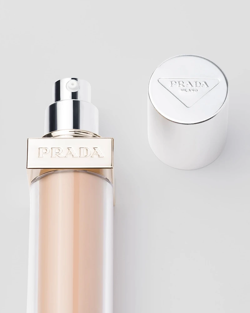 Prada Reveal Skin optimizing foundation - MN45 - MEDIUM NEUTRAL