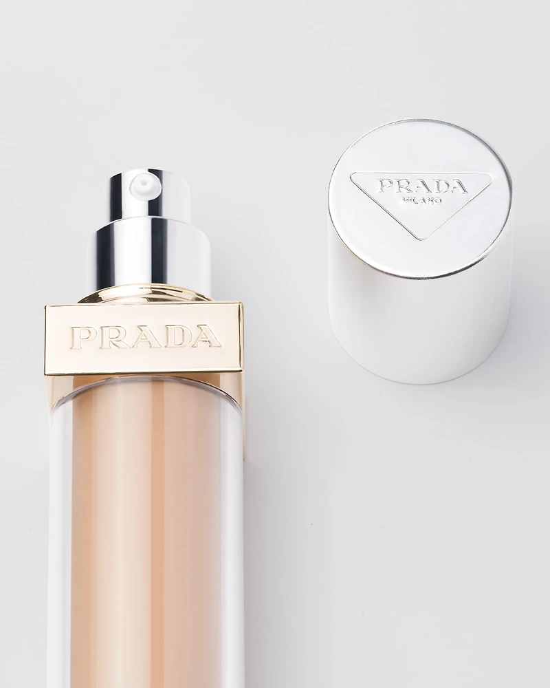 Prada Reveal Skin optimizing foundation - MW40 - MEDIUM WARM
