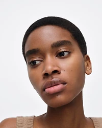 Prada Refine Blurring Extending Primer 