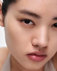 Prada Refine Blurring Extending Primer 