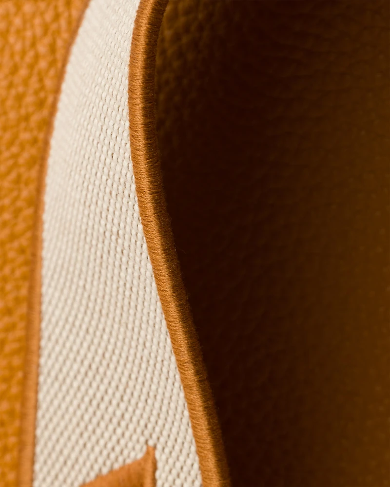 Medium leather bag