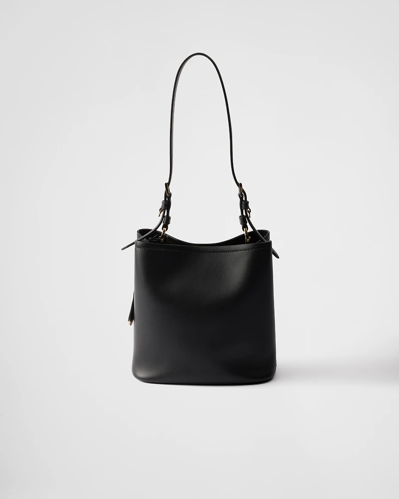 Medium leather bag