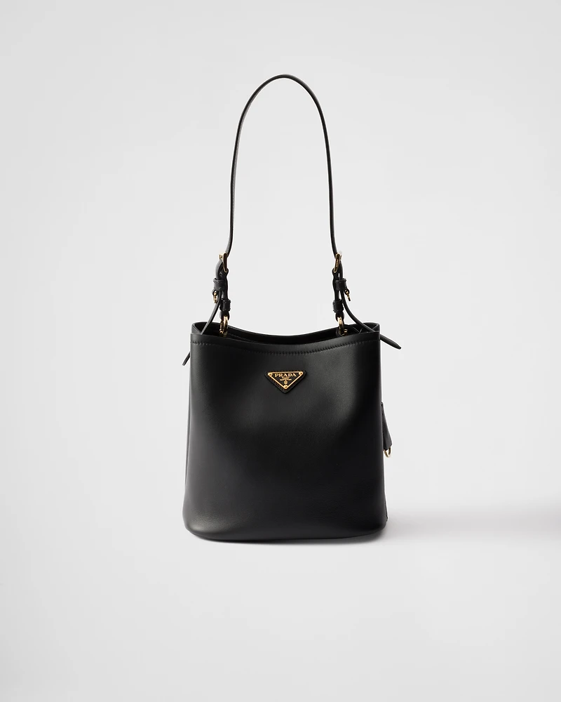 Medium leather bag