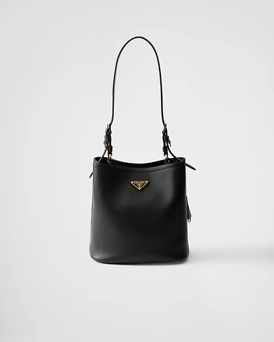 Medium leather bag