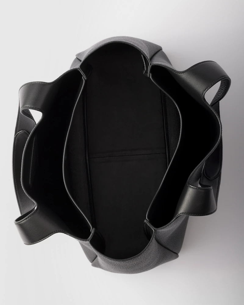 Medium leather tote bag