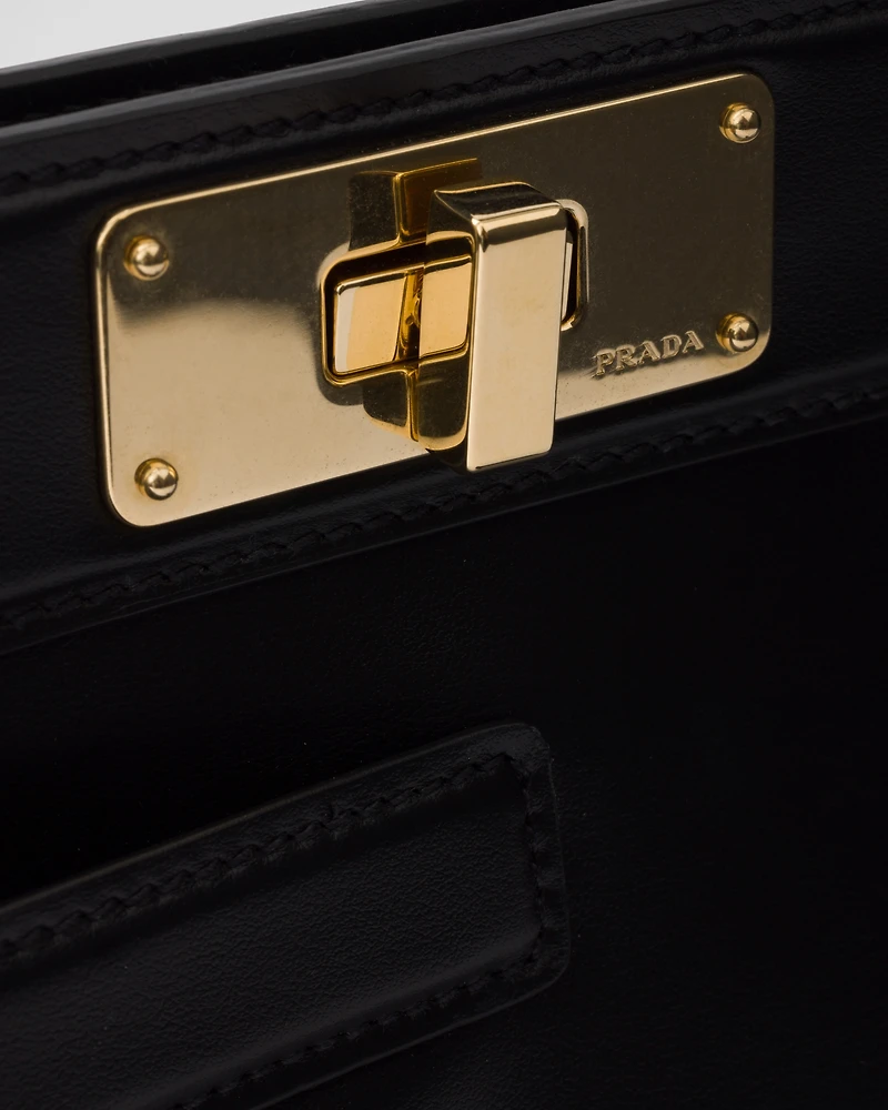 Medium leather tote bag