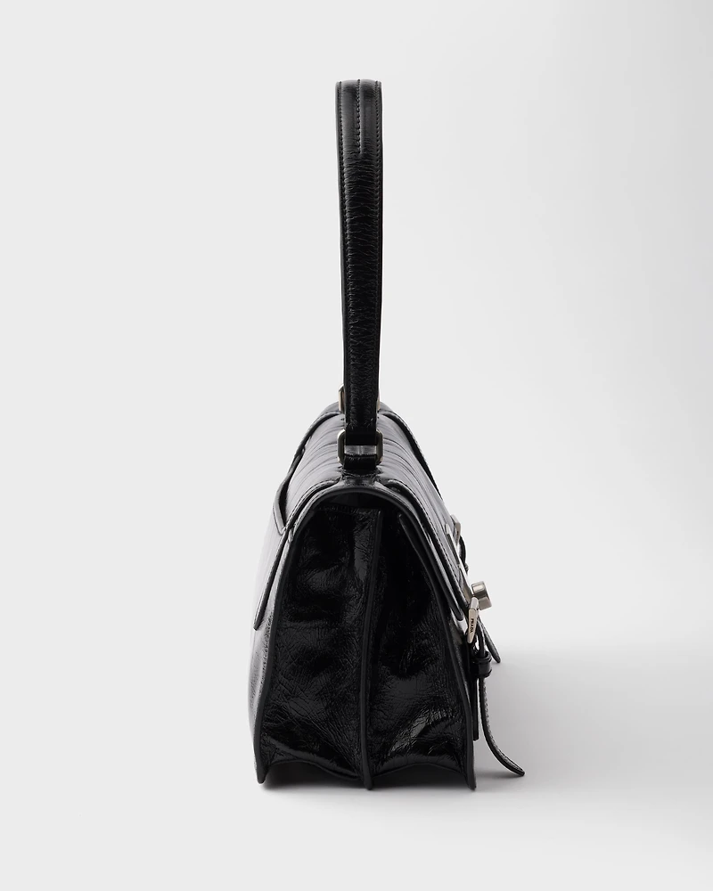 Medium leather handbag