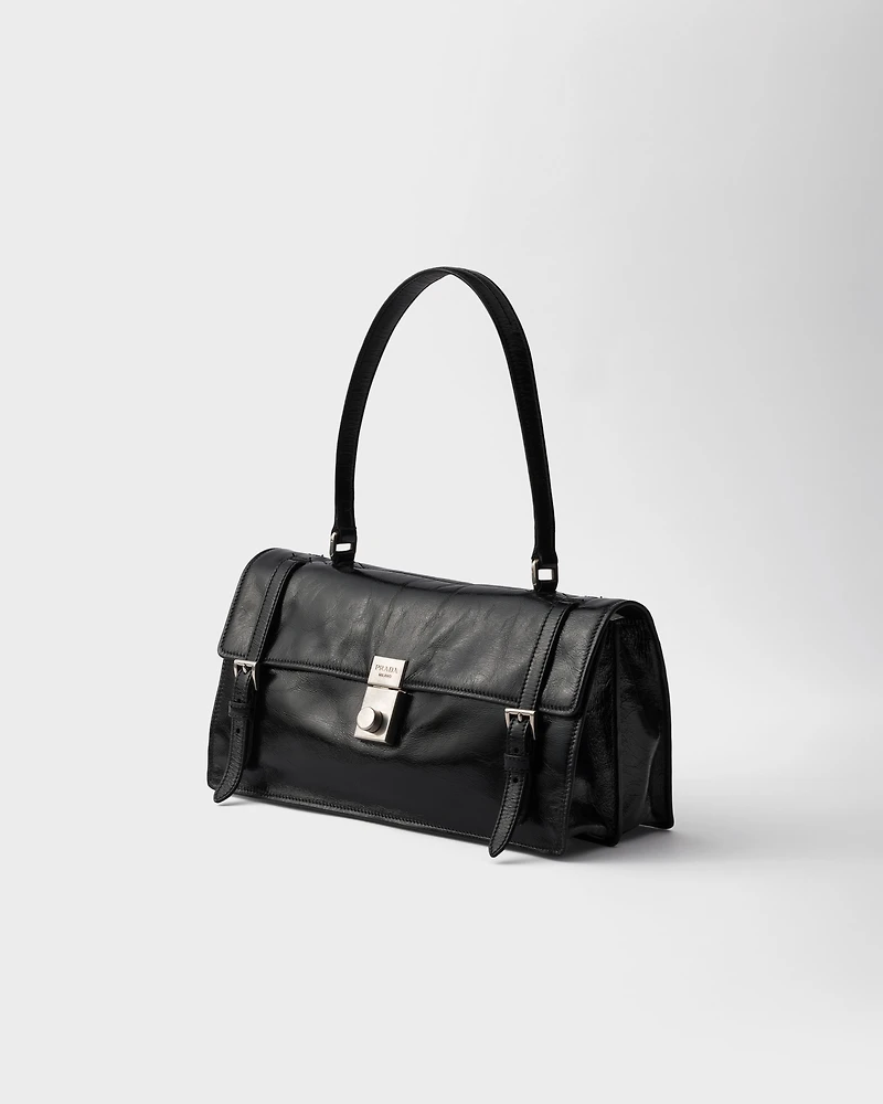 Medium leather handbag