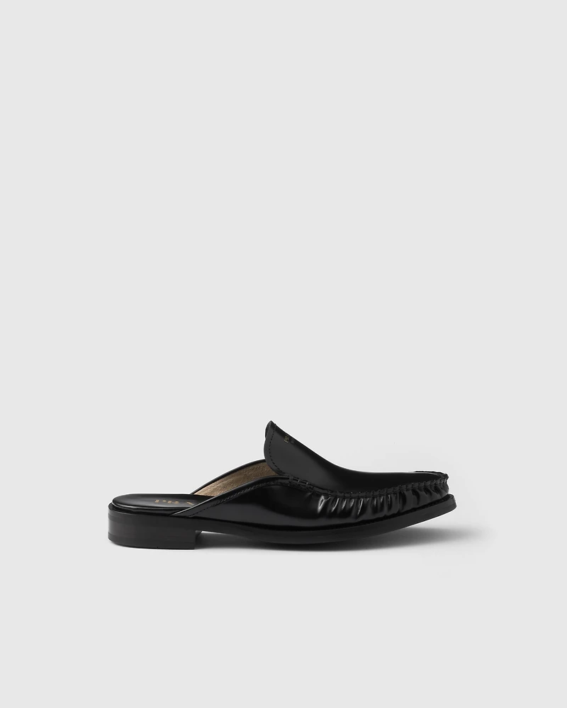 Brushed leather mules