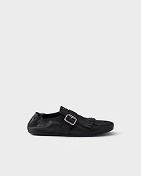 Shuffle leather shoes with buckle