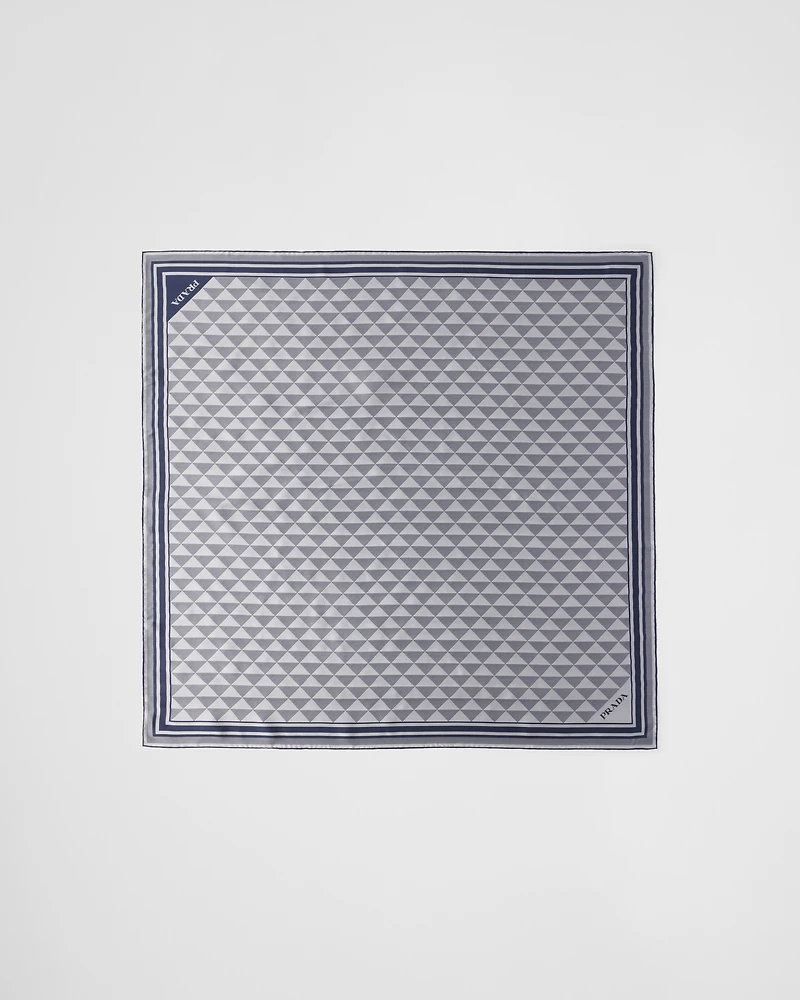 Printed silk scarf 90x90