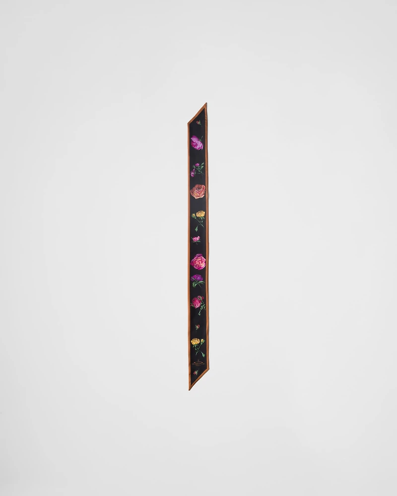 Printed twill skinny scarf