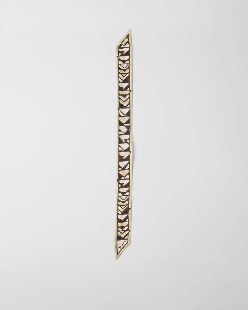 Printed twill skinny scarf