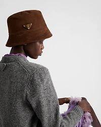 Suede bucket hat