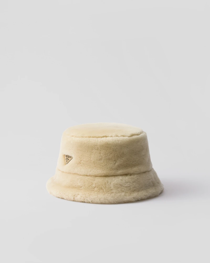 Shearling bucket hat