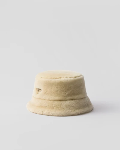 Shearling bucket hat