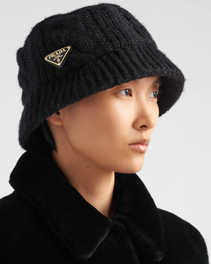 Wool bucket hat