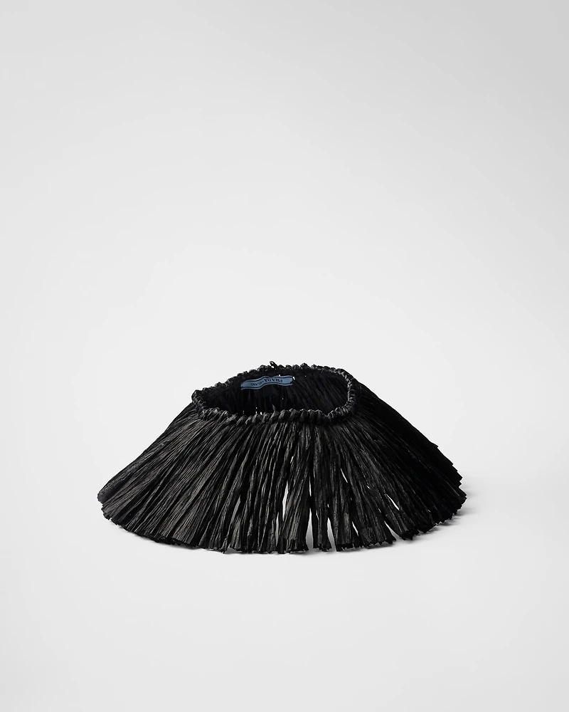 Fringed visor