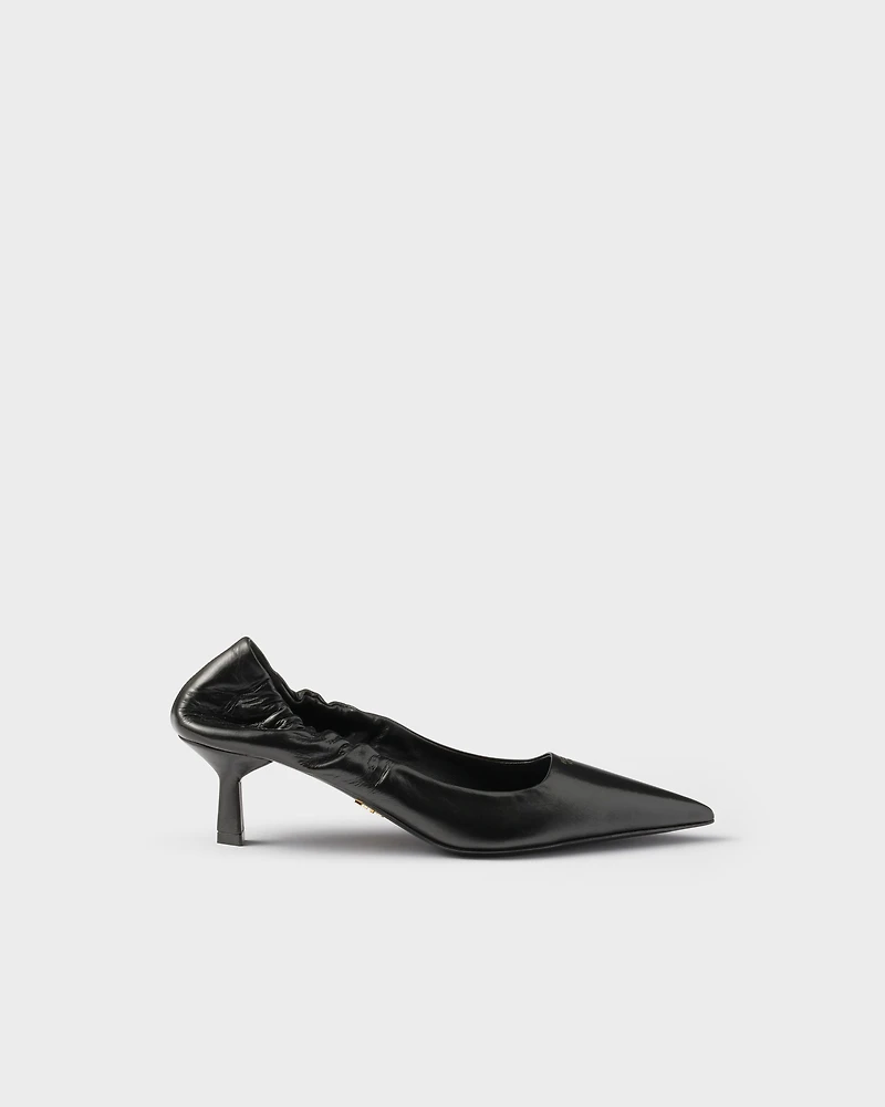 Leather pumps