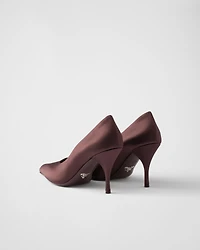 Satin pumps