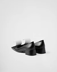 Two-tone brushed leather pumps