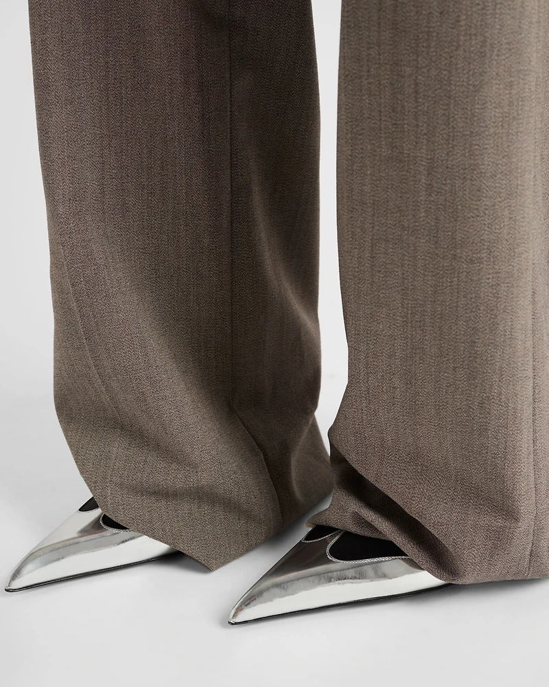 Satin and metallic leather pumps
