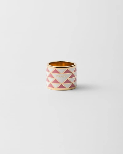 Enameled metal ring