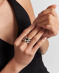 Enameled metal ring