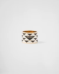 Enameled metal ring